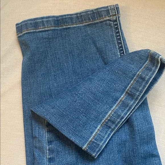 NWT SPANX Straight Leg Jeans Vintage Indigo size XLsize 14/16 20356R Jeans